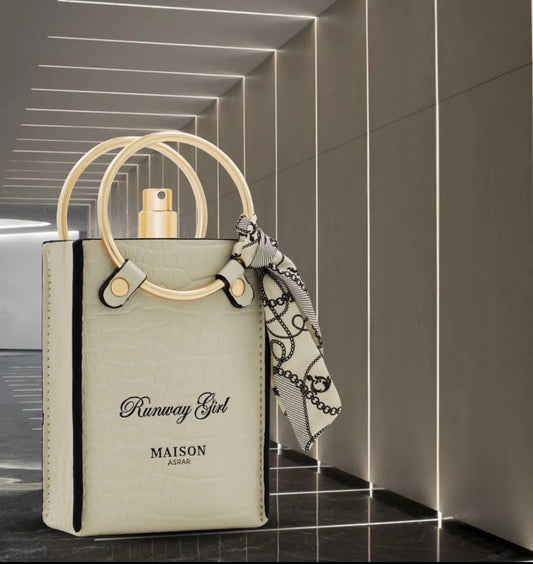 Runway Girl Maison Asrar